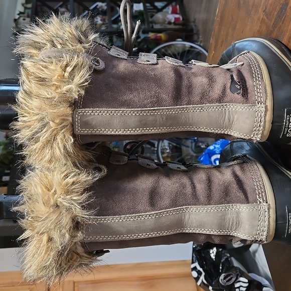 Sorel Joan Of Artic Waterproof Suede Faux Fur Trim Gray Color Way Womens 6.5 - Picture 4 of 11
